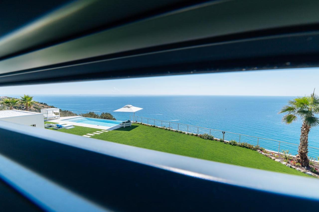 Villa Sabrina Riviera Dei Fiori A Picco Sul Mare Con Piscina Privata ,Wellness & Spa インペリア エクステリア 写真
