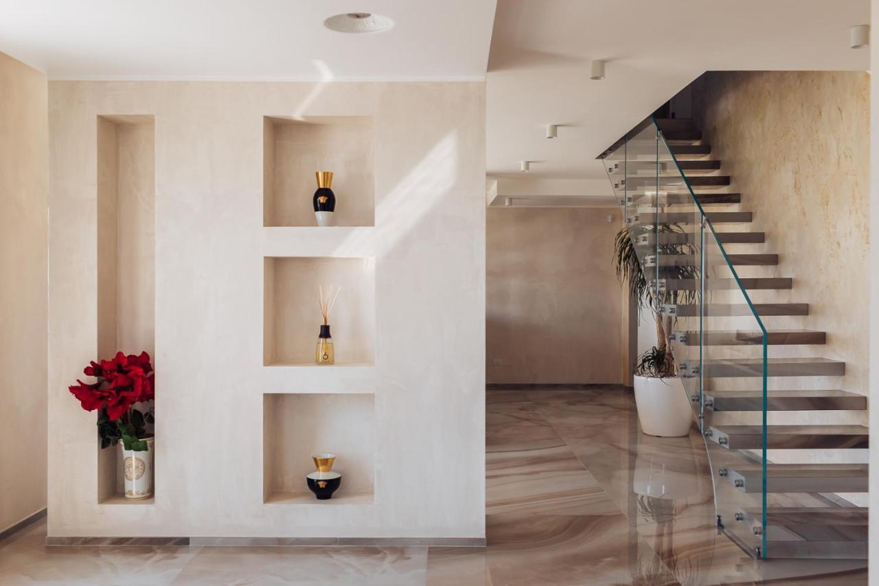 Villa Sabrina Riviera Dei Fiori A Picco Sul Mare Con Piscina Privata ,Wellness & Spa インペリア エクステリア 写真