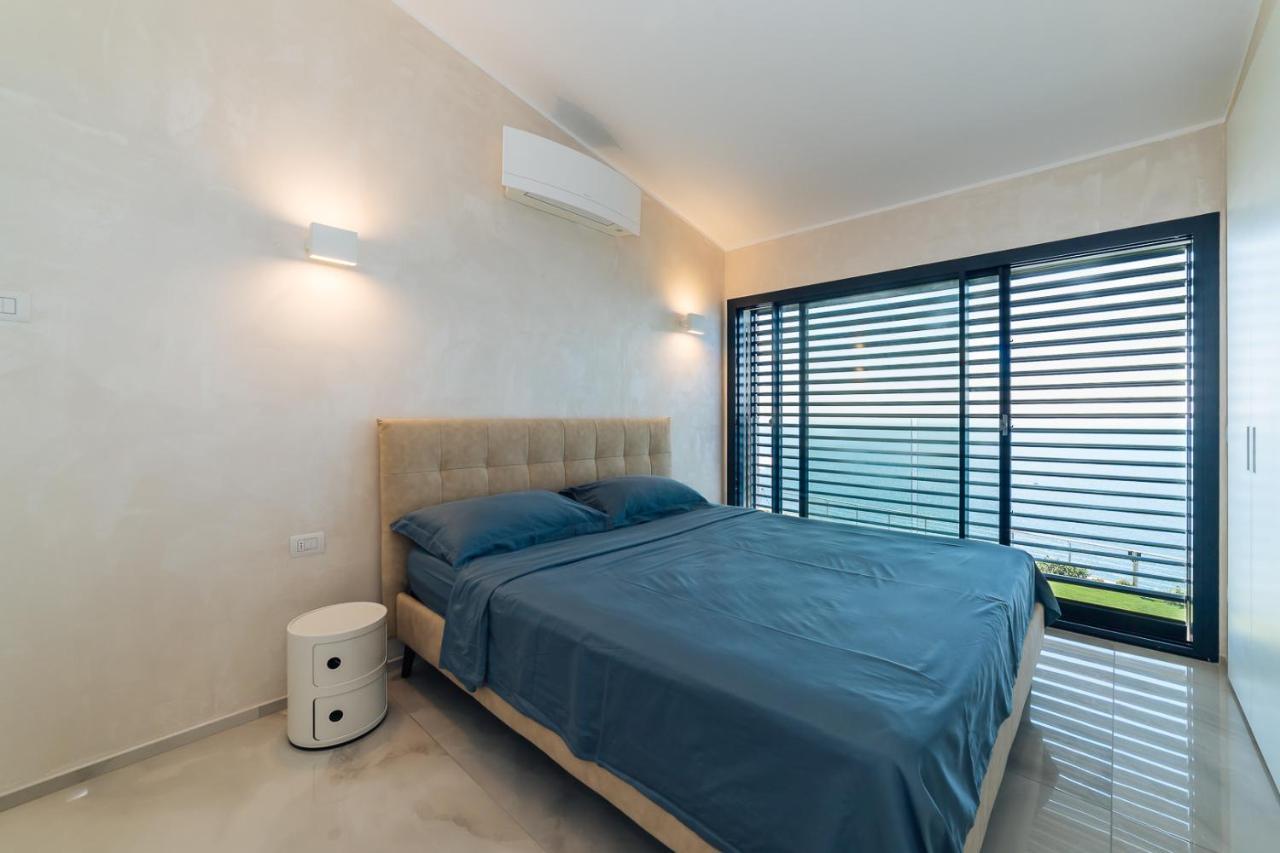 Villa Sabrina Riviera Dei Fiori A Picco Sul Mare Con Piscina Privata ,Wellness & Spa インペリア エクステリア 写真