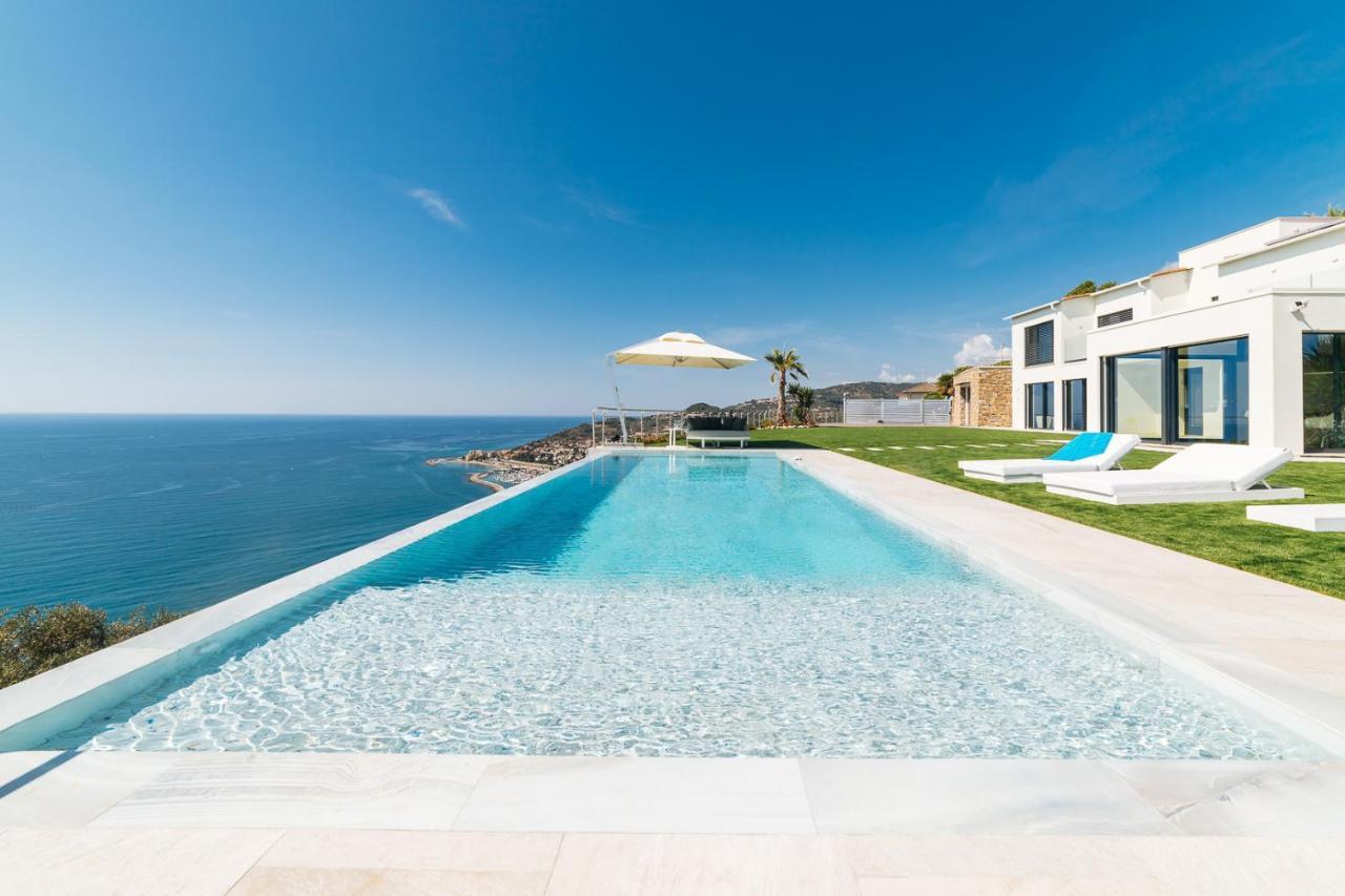 Villa Sabrina Riviera Dei Fiori A Picco Sul Mare Con Piscina Privata ,Wellness & Spa インペリア エクステリア 写真