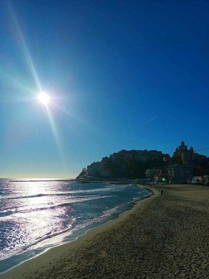 Villa Sabrina Riviera Dei Fiori A Picco Sul Mare Con Piscina Privata ,Wellness & Spa インペリア エクステリア 写真